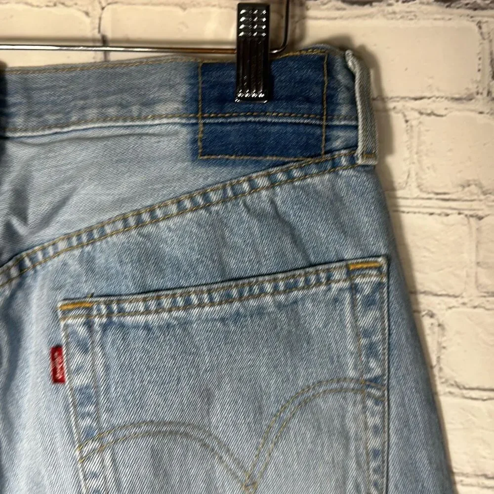 Vintage 90s Levi’s Mens 501 Straight Jeans size W36 x L34 Button‎ Fly Light Wash